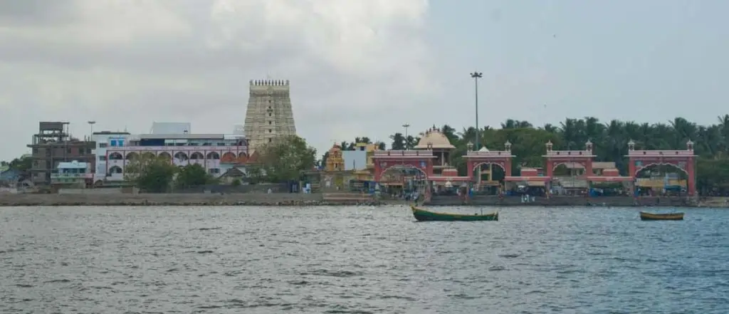 Read more about the article Ramnathaswamy Temple Darshan Timings 2025 – VIP Pass, Online Booking, Aarti & Seva Time